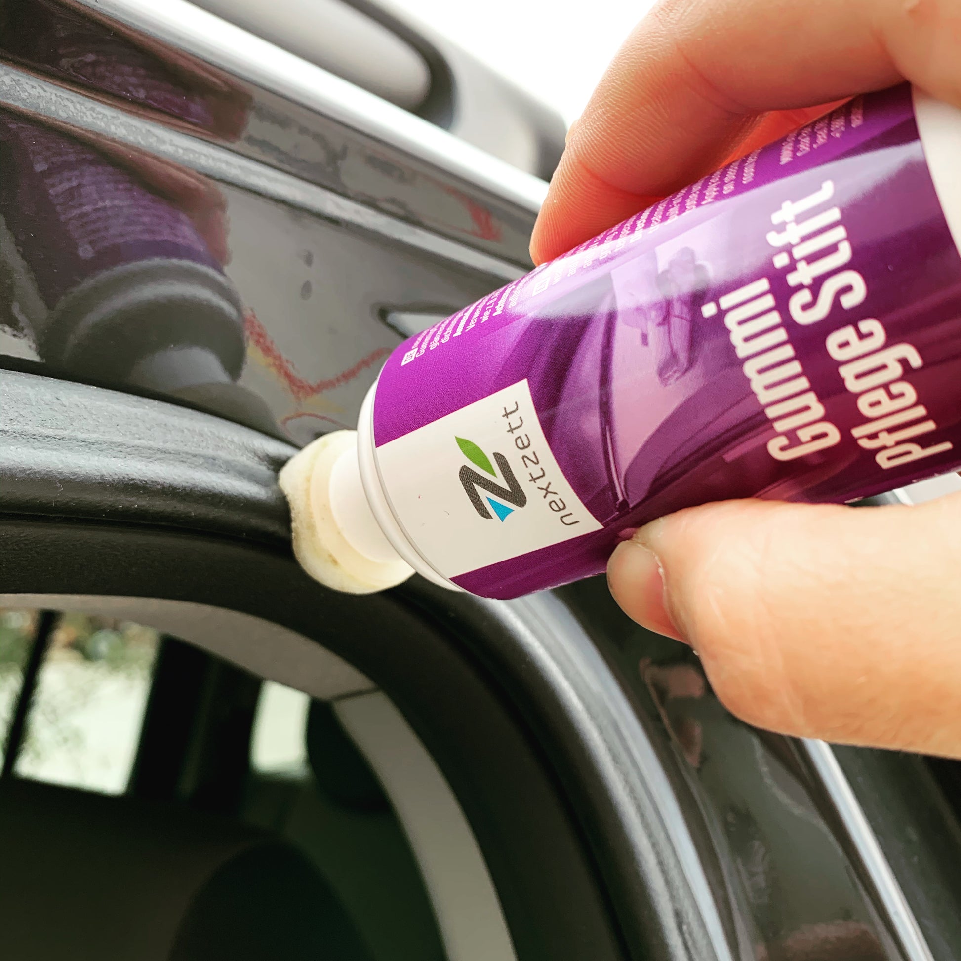 Detailer's Domain - Tip: use 1Z einszett Gummi Pflege Stift Rubber Care  Stick - Protects and keeps the rubber elastic. Restores color to dried out  rubber. Prevents doors from sticking in cold